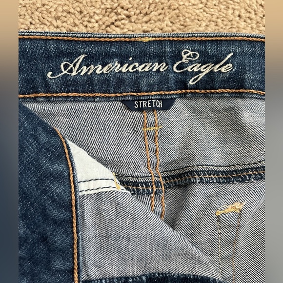 American Eagle Outfitters brand shorts, size 8, medium wash stretch denim - Picture 3 of 4